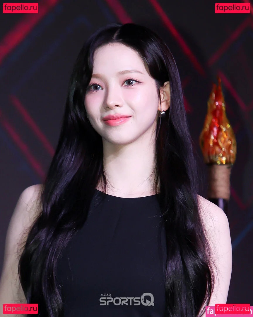 katarinabluu Onlyfans Photo Gallery 