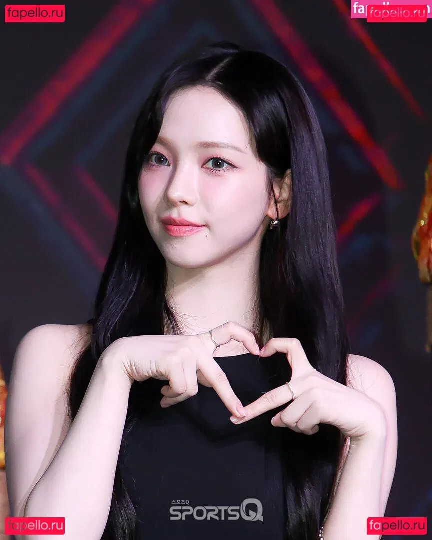 katarinabluu Onlyfans Photo Gallery 