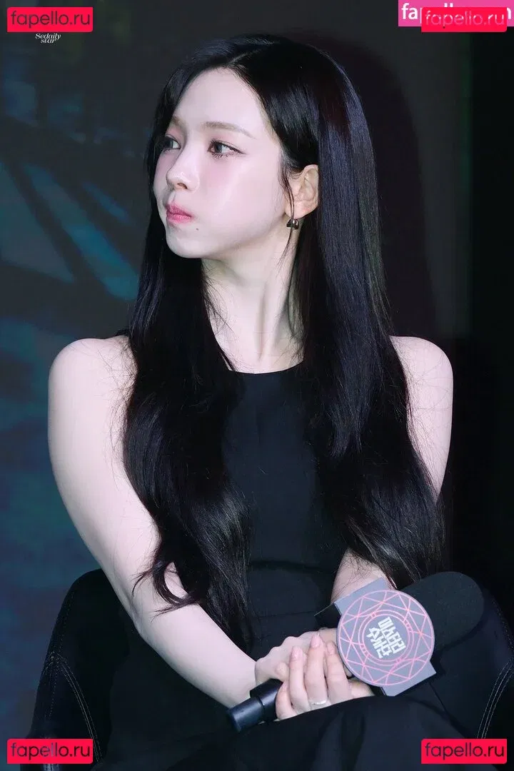 katarinabluu Onlyfans Photo Gallery 