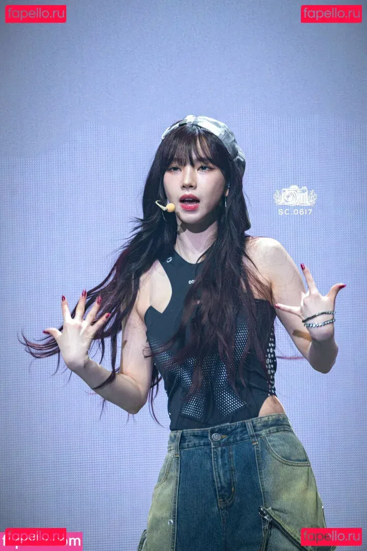 katarinabluu Onlyfans Photo Gallery 