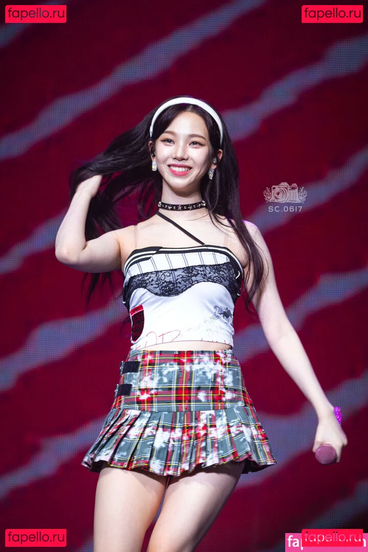 katarinabluu Onlyfans Photo Gallery 