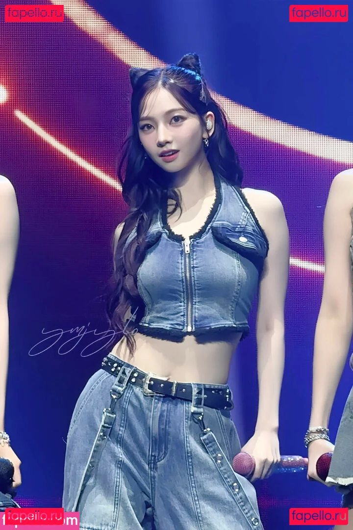 katarinabluu Onlyfans Photo Gallery 