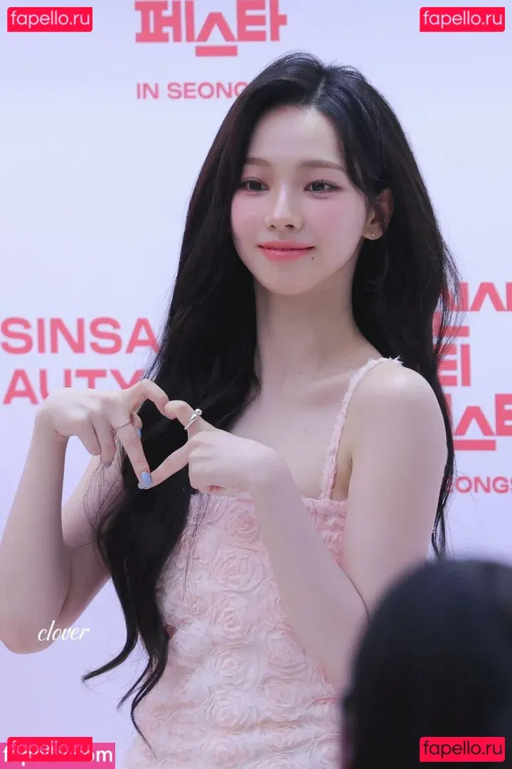 katarinabluu Onlyfans Photo Gallery 