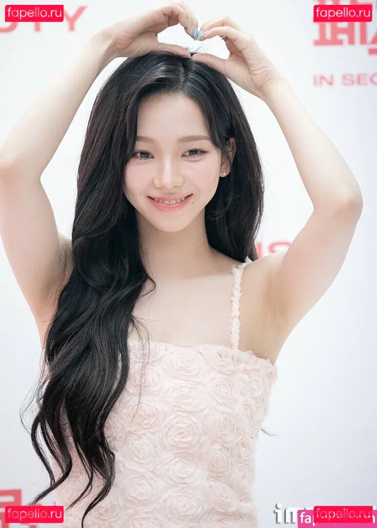 katarinabluu Onlyfans Photo Gallery 