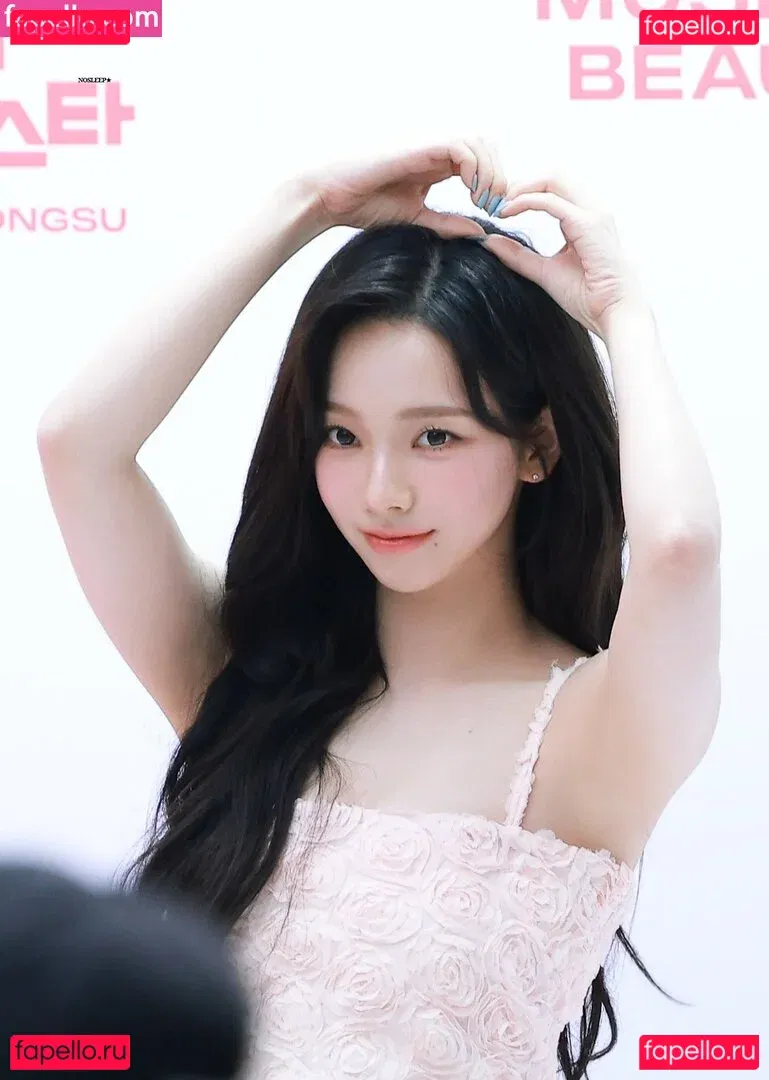 katarinabluu Onlyfans Photo Gallery 