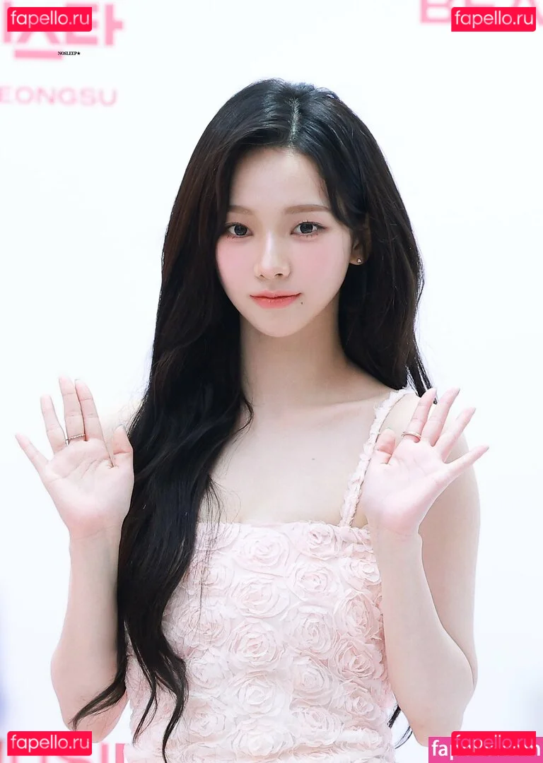 katarinabluu Onlyfans Photo Gallery 