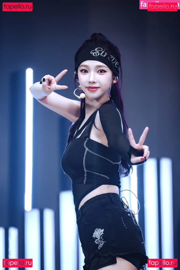 katarinabluu Onlyfans Photo Gallery 