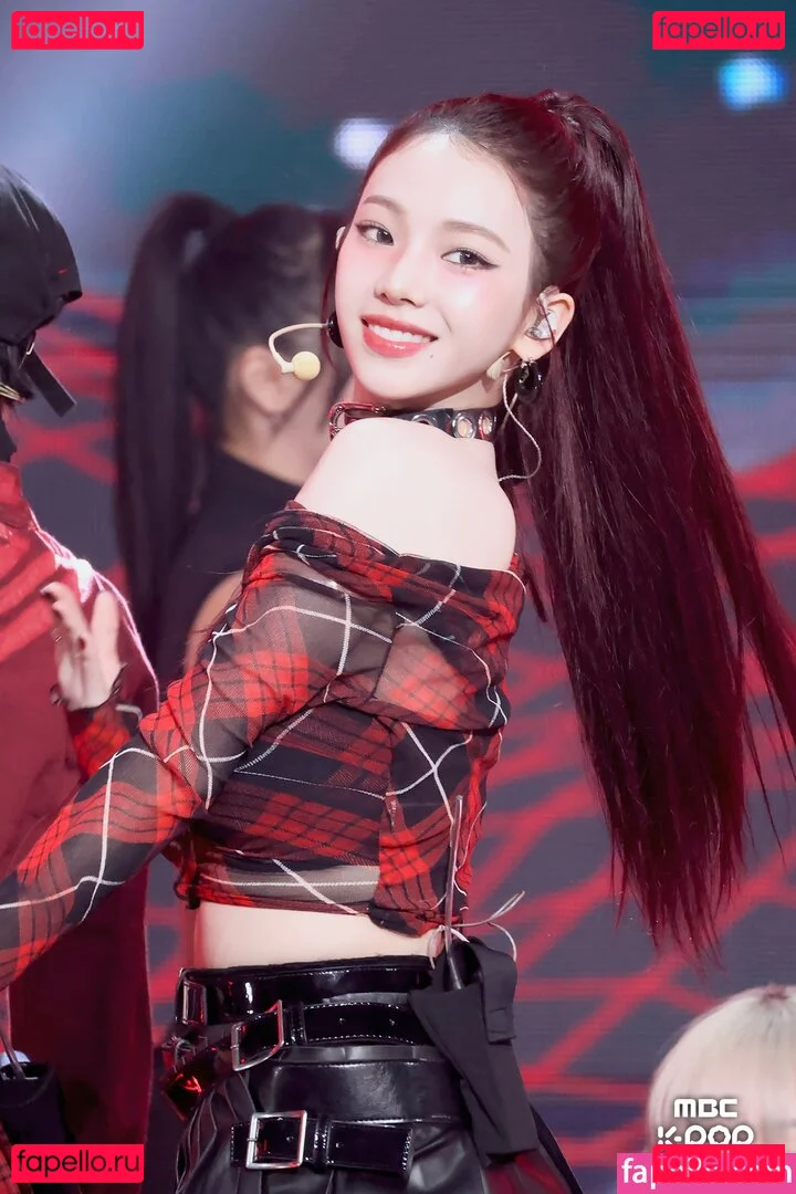 katarinabluu Onlyfans Photo Gallery 