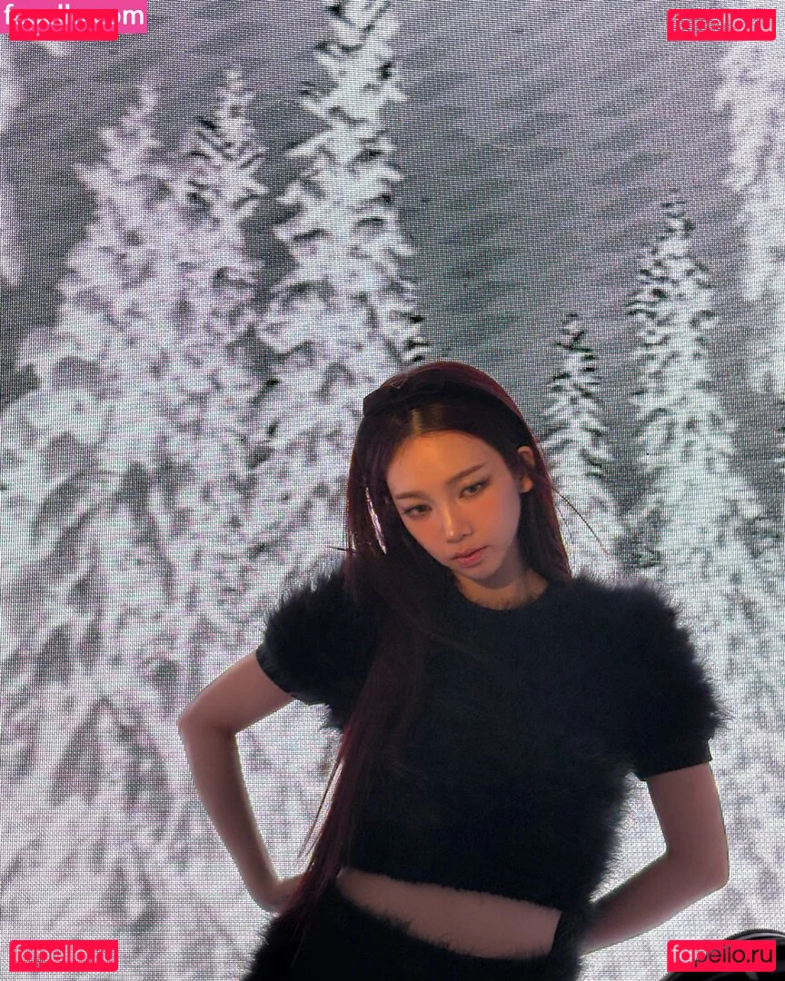 katarinabluu Onlyfans Photo Gallery 