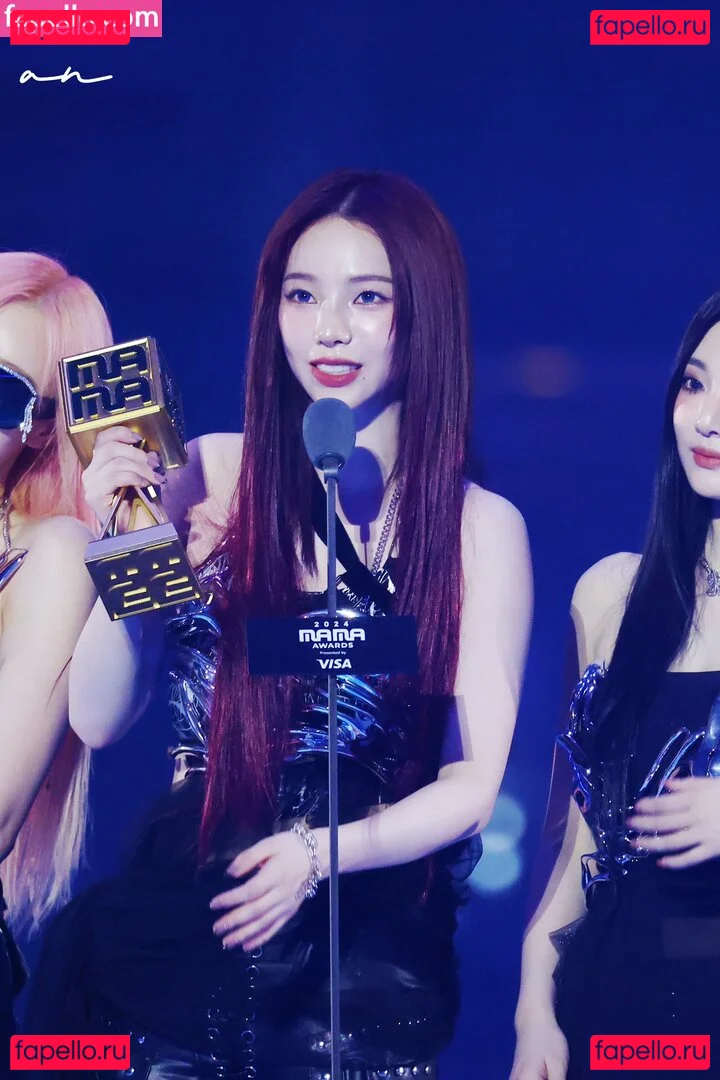 katarinabluu Onlyfans Photo Gallery 