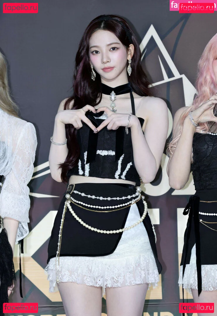 katarinabluu Onlyfans Photo Gallery 