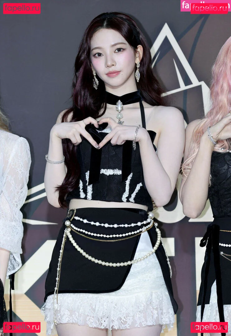 katarinabluu Onlyfans Photo Gallery 