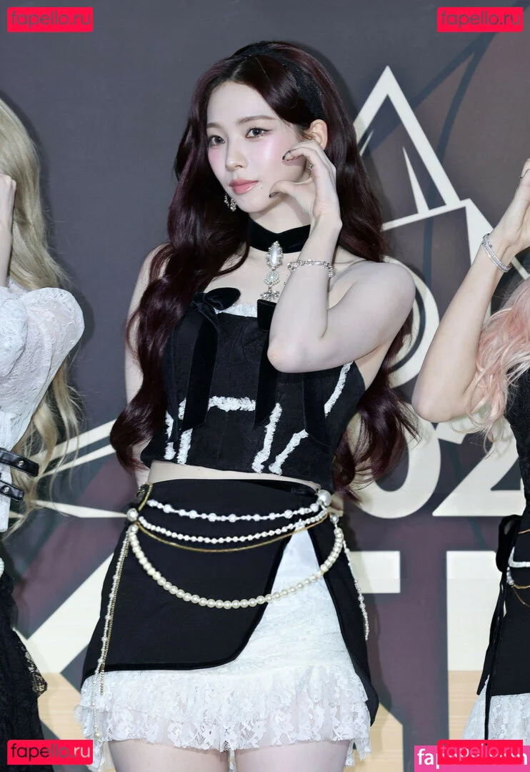 katarinabluu Onlyfans Photo Gallery 