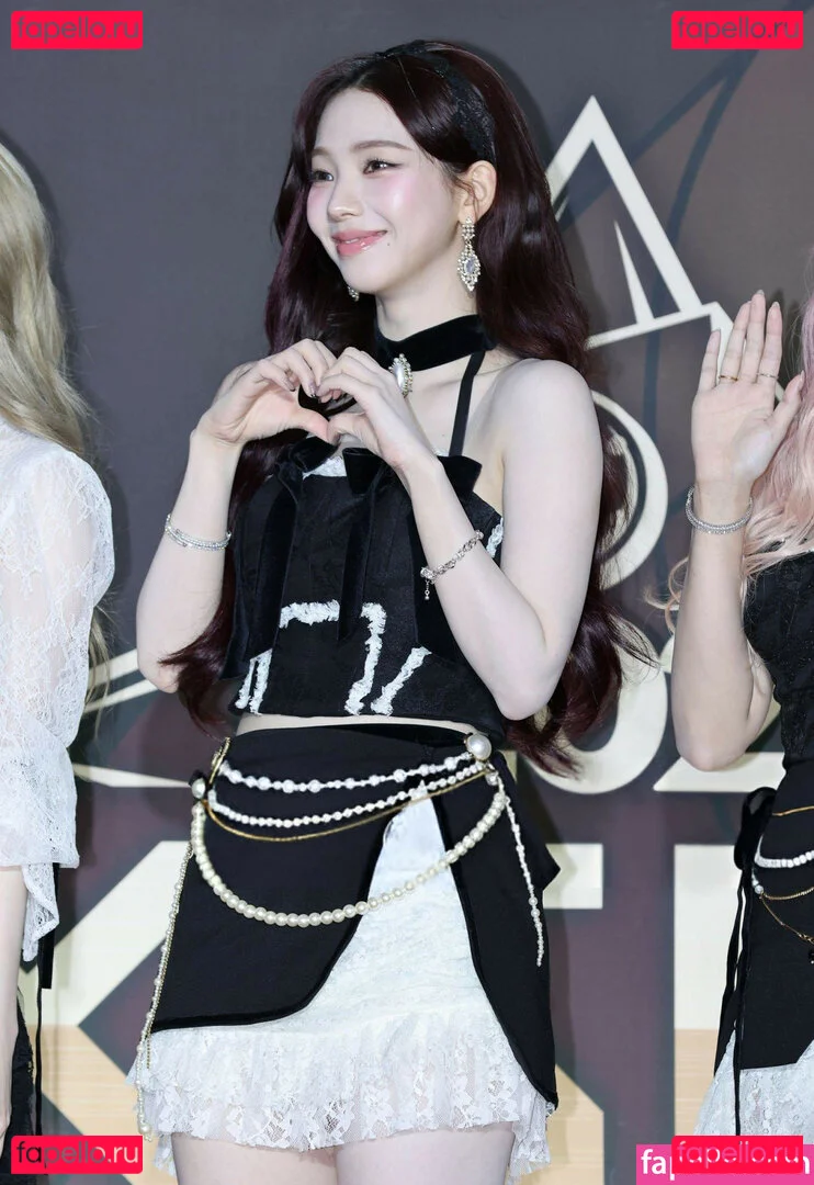 katarinabluu Onlyfans Photo Gallery 