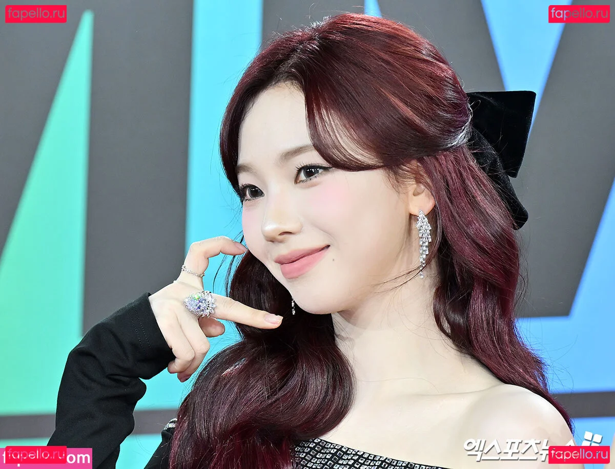 katarinabluu Onlyfans Photo Gallery 