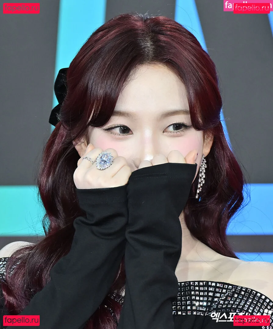 katarinabluu Onlyfans Photo Gallery 