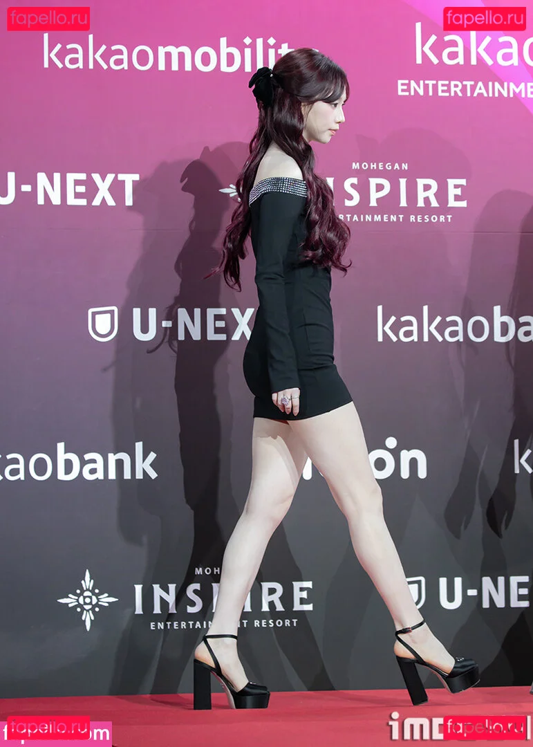 katarinabluu Onlyfans Photo Gallery 