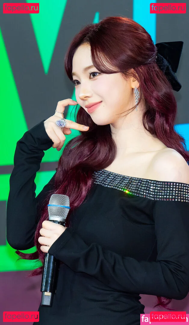 katarinabluu Onlyfans Photo Gallery 