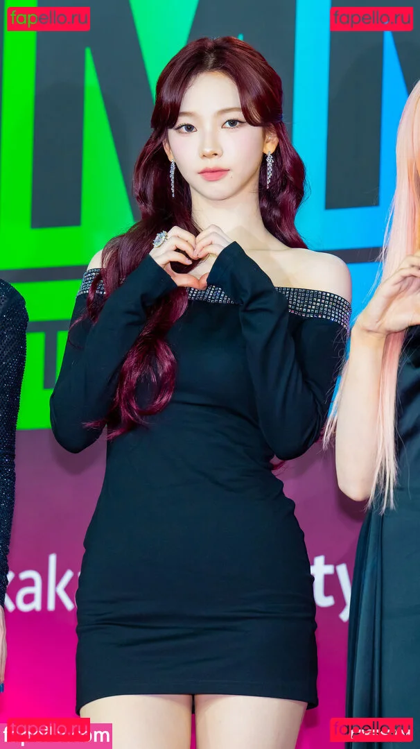 katarinabluu Onlyfans Photo Gallery 