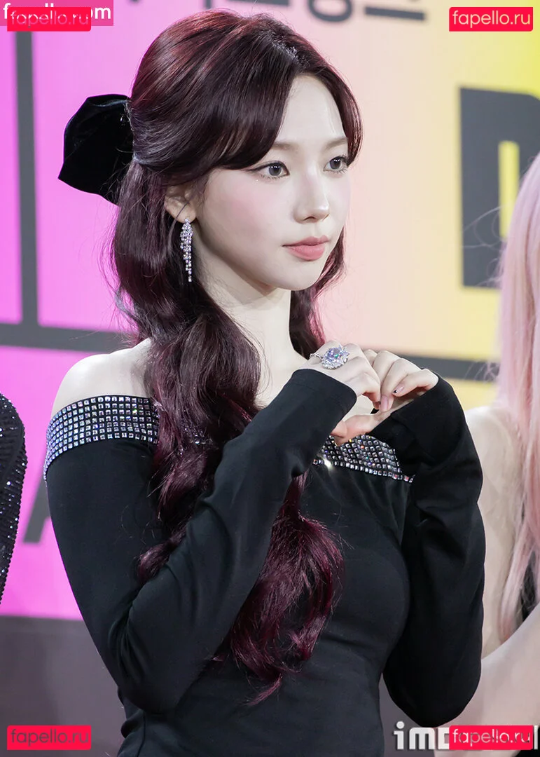 katarinabluu Onlyfans Photo Gallery 