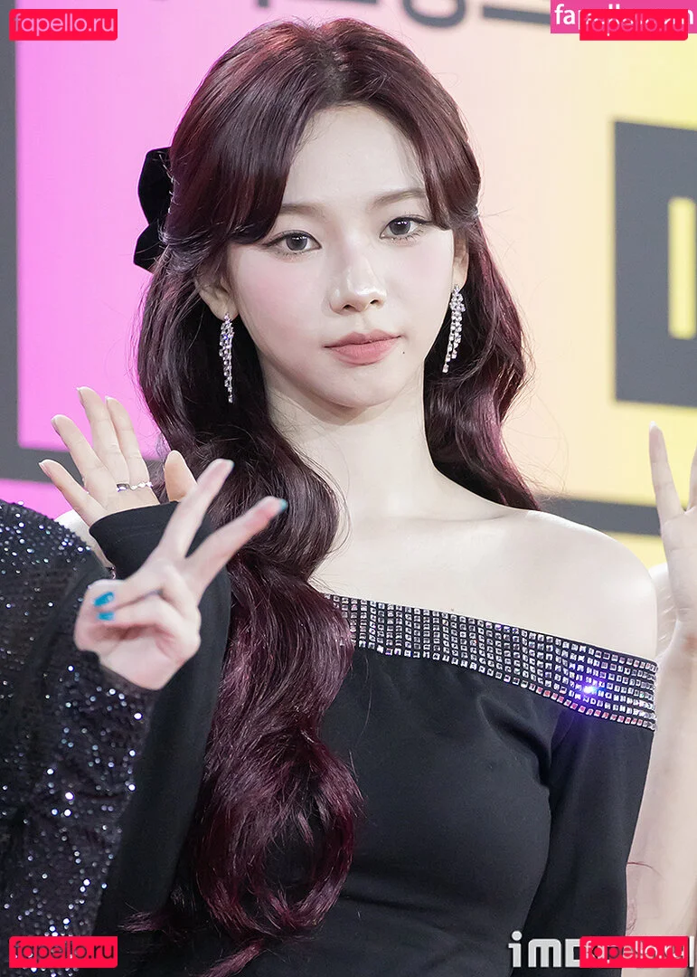 katarinabluu Onlyfans Photo Gallery 