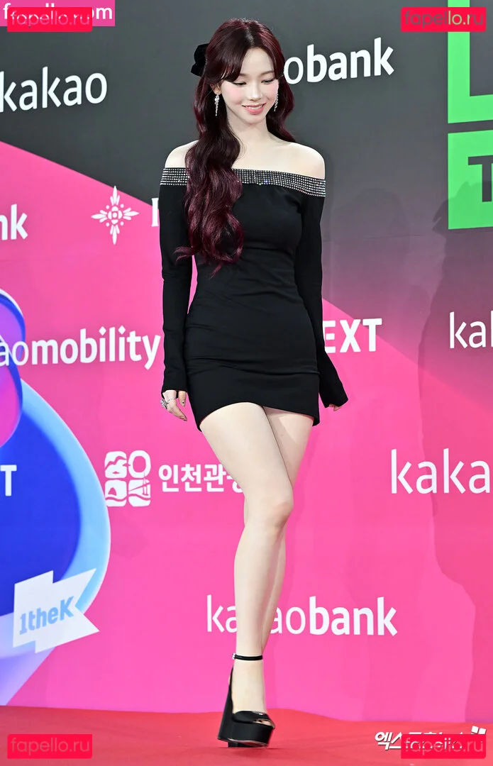 katarinabluu Onlyfans Photo Gallery 