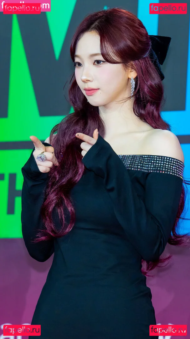 katarinabluu Onlyfans Photo Gallery 