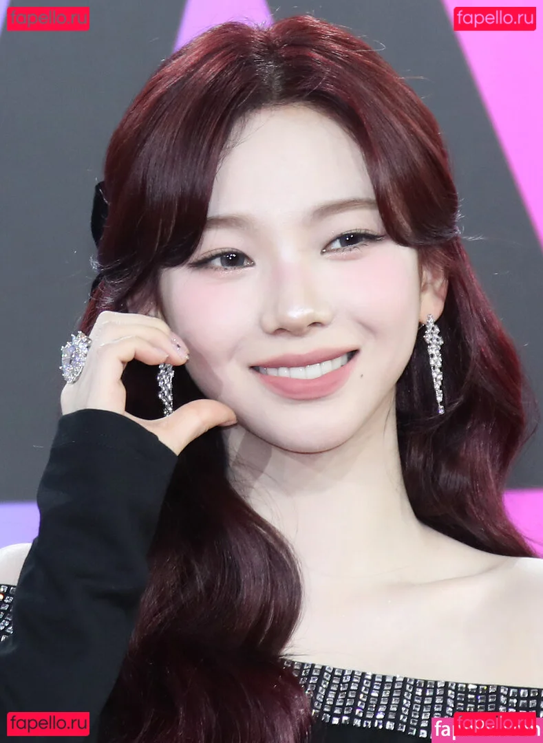 katarinabluu Onlyfans Photo Gallery 