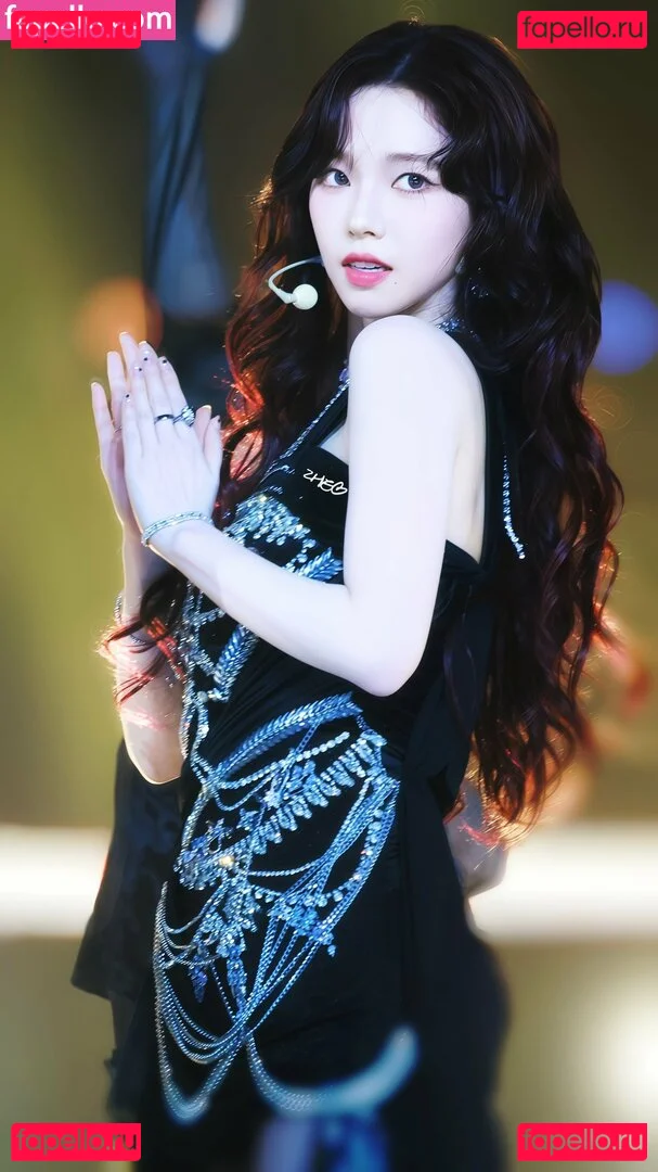 katarinabluu Onlyfans Photo Gallery 