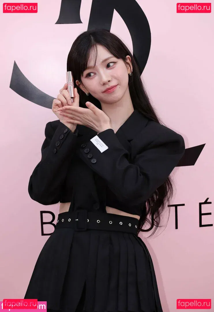 katarinabluu Onlyfans Photo Gallery 