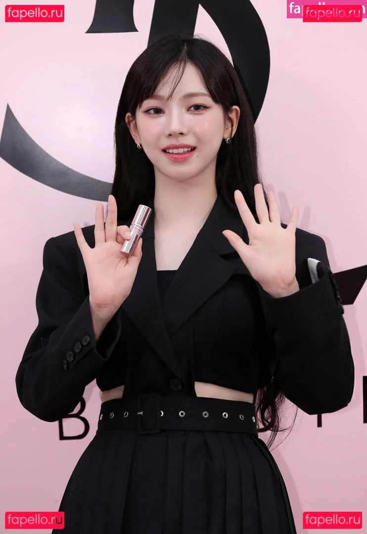 katarinabluu Onlyfans Photo Gallery 