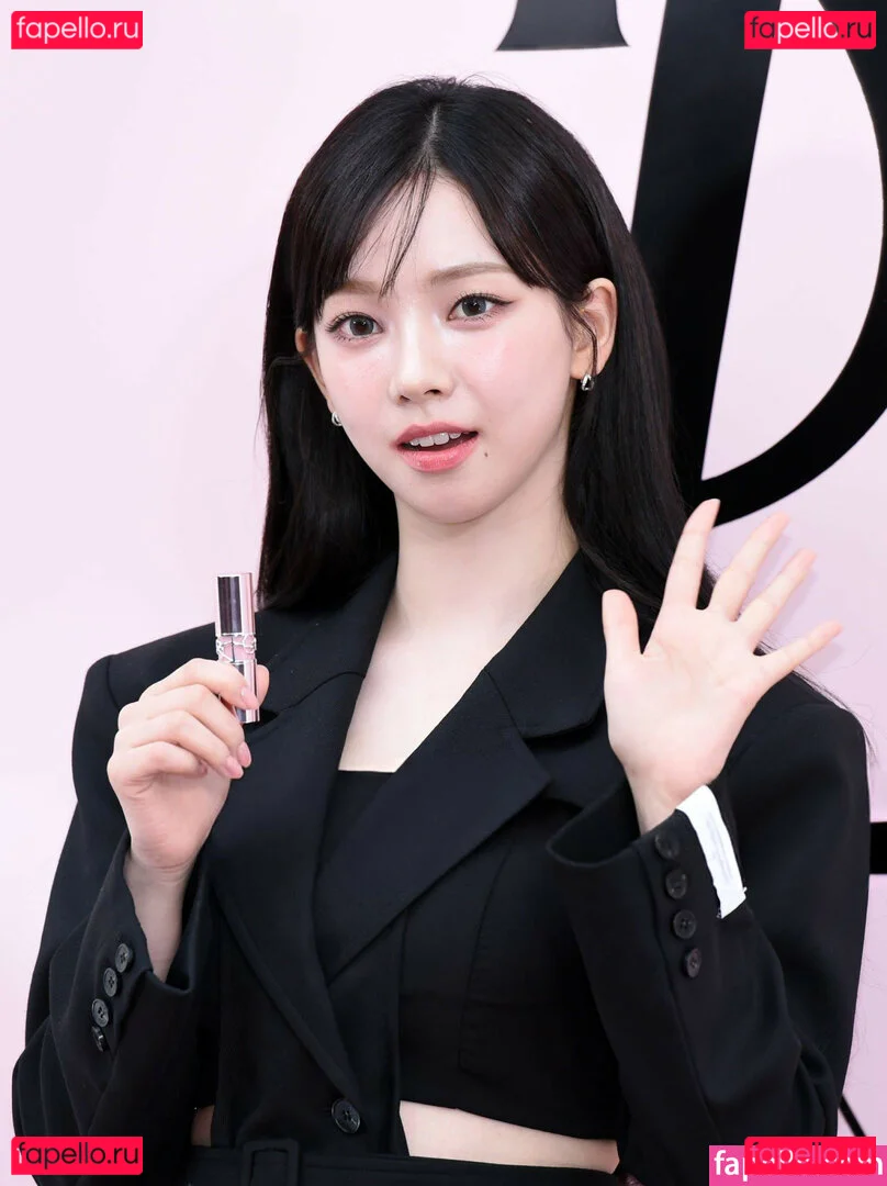 katarinabluu Onlyfans Photo Gallery 