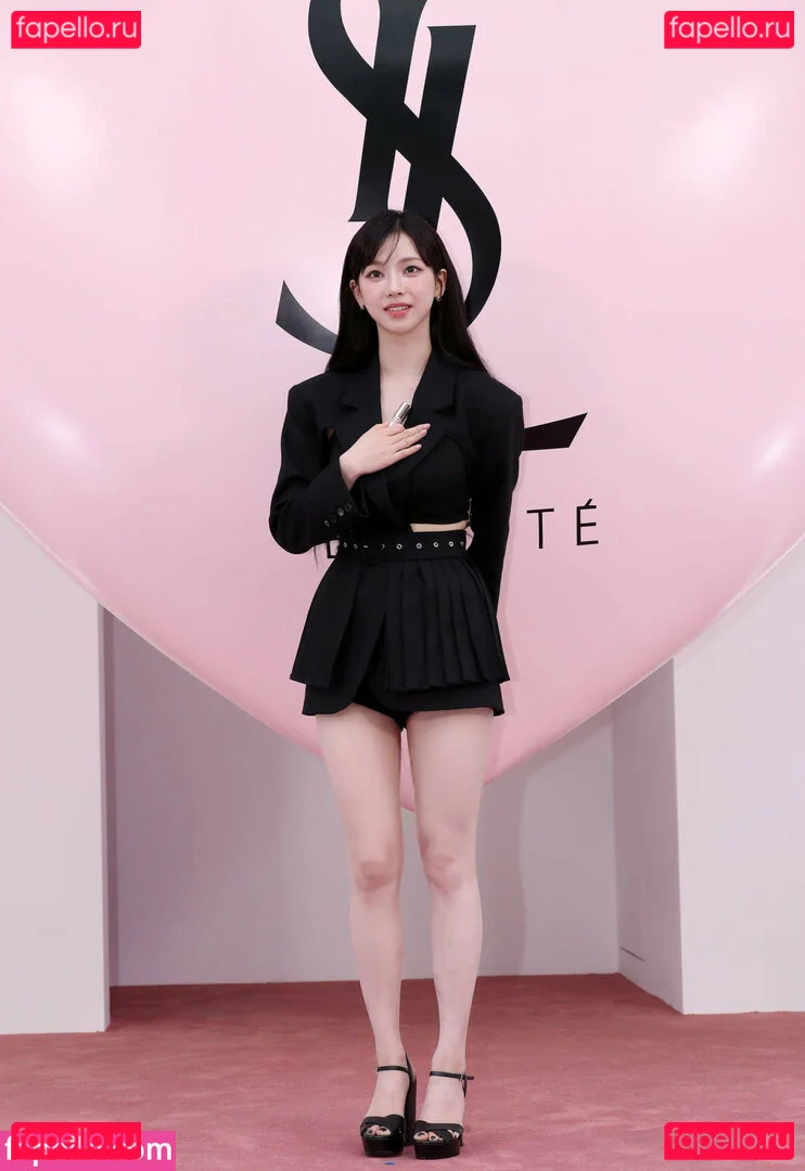 katarinabluu Onlyfans Photo Gallery 