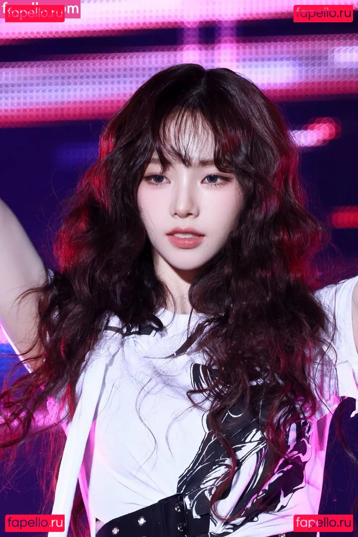 katarinabluu Onlyfans Photo Gallery 