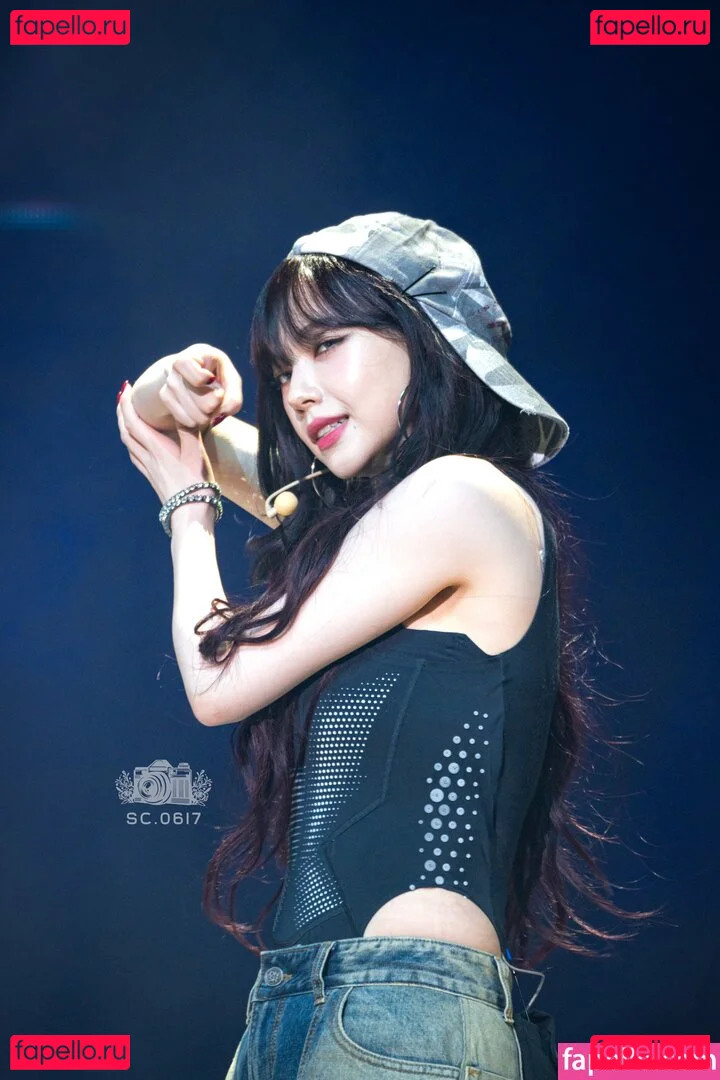 katarinabluu Onlyfans Photo Gallery 