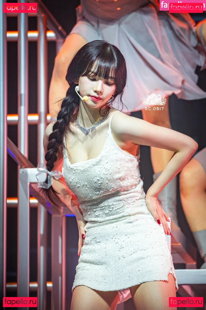 katarinabluu Onlyfans Photo Gallery 