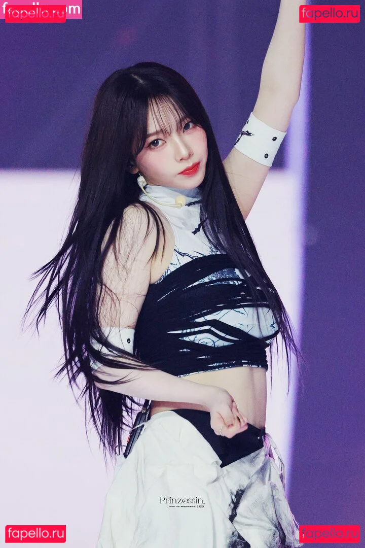 katarinabluu Onlyfans Photo Gallery 