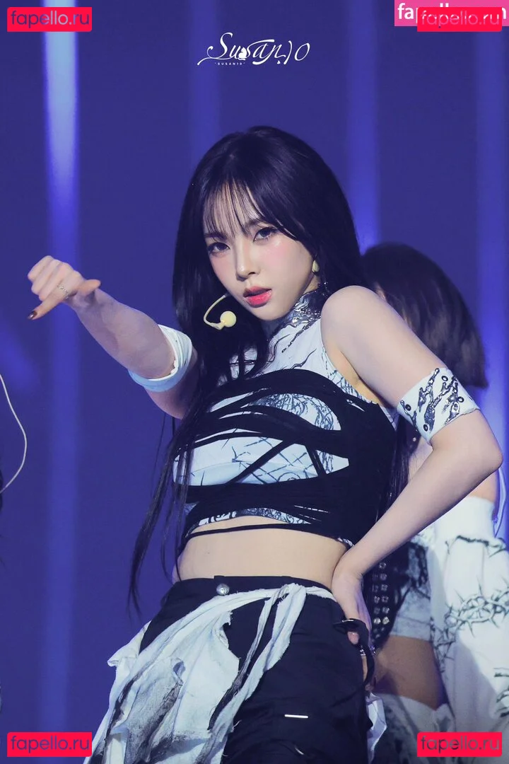 katarinabluu Onlyfans Photo Gallery 