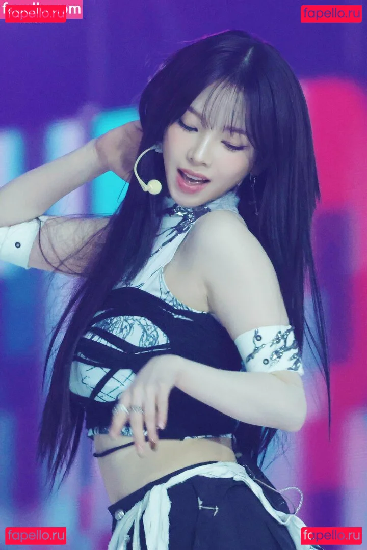 katarinabluu Onlyfans Photo Gallery 