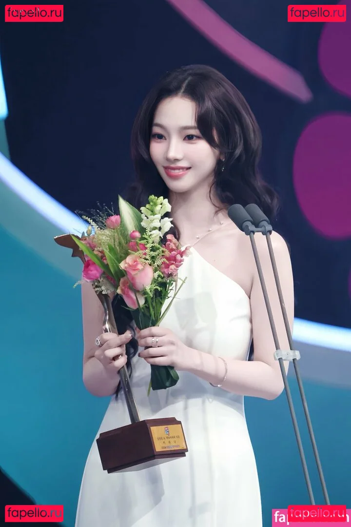 katarinabluu Onlyfans Photo Gallery 