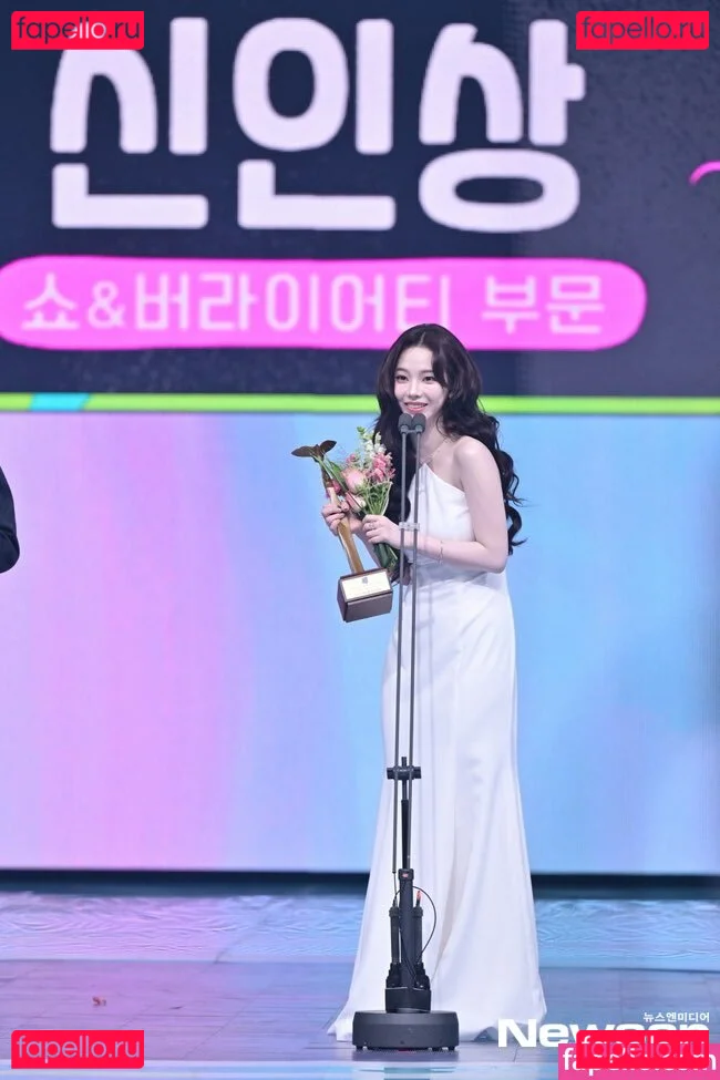 katarinabluu Onlyfans Photo Gallery 