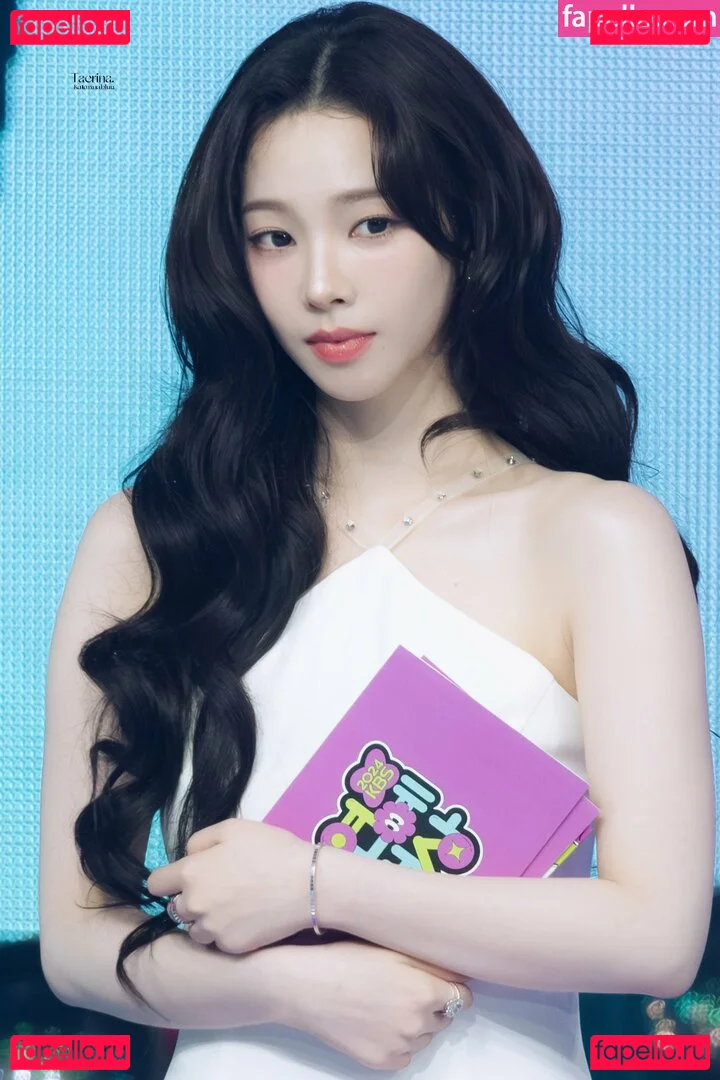 katarinabluu Onlyfans Photo Gallery 