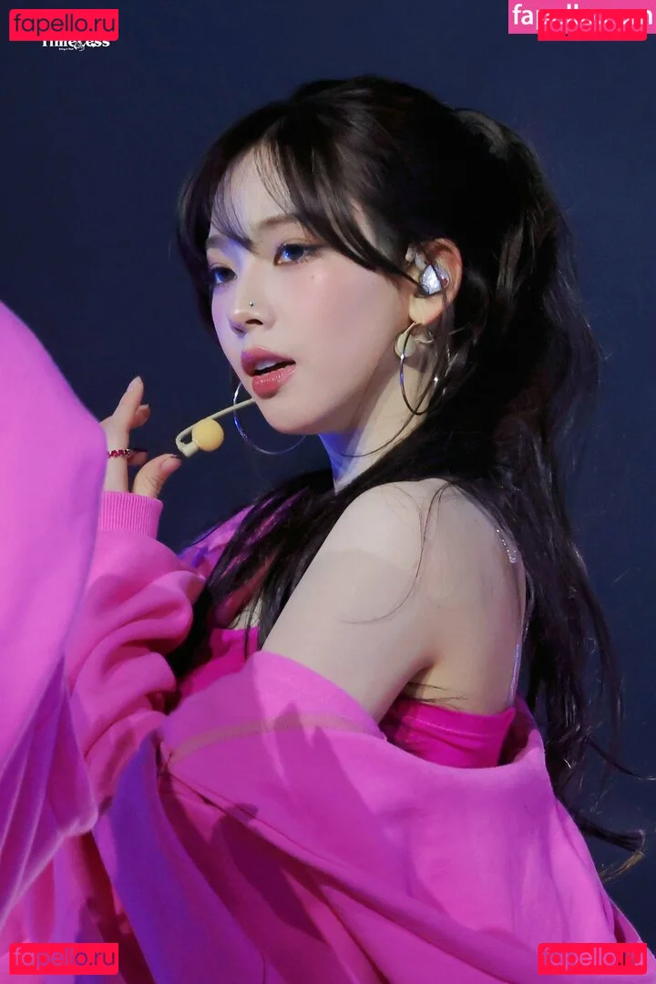 katarinabluu Onlyfans Photo Gallery 