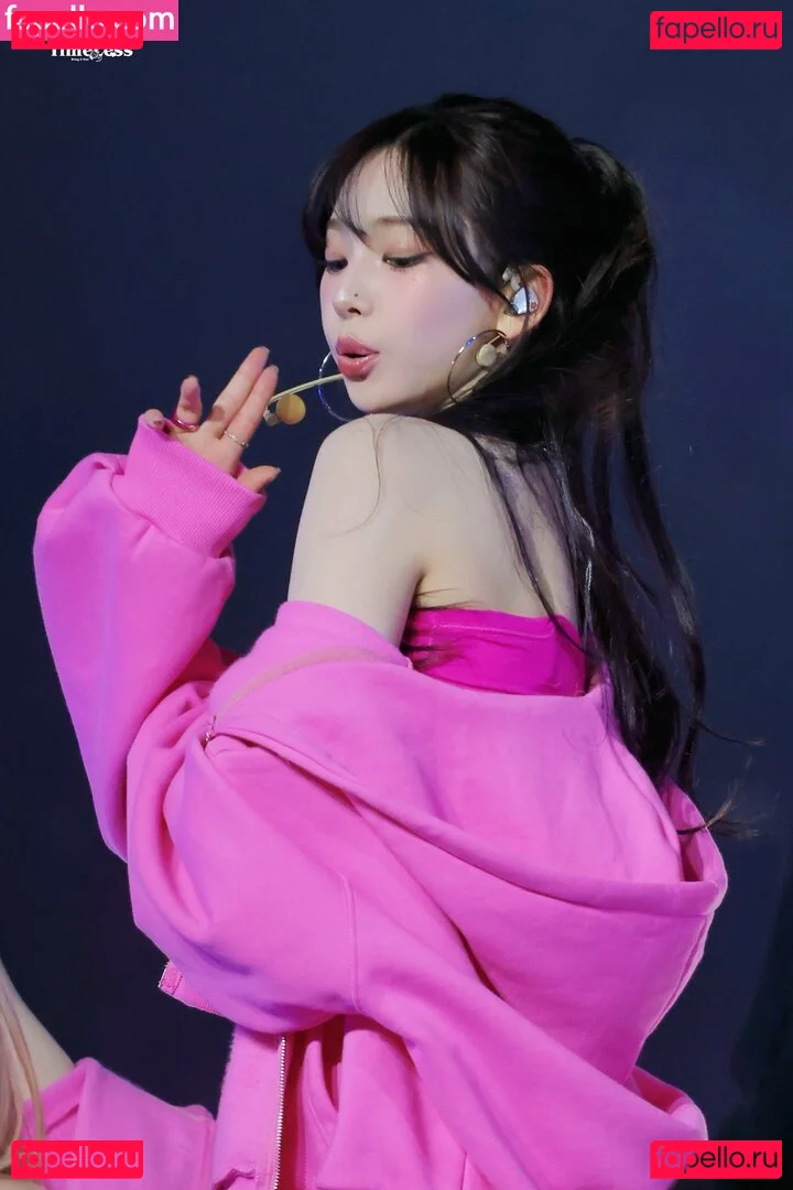 katarinabluu Onlyfans Photo Gallery 