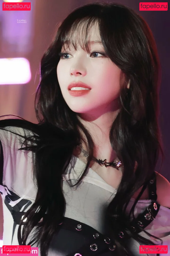 katarinabluu Onlyfans Photo Gallery 