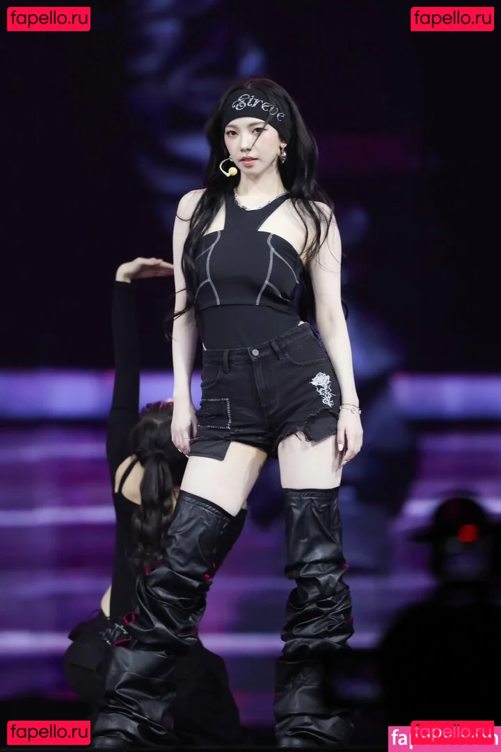 katarinabluu Onlyfans Photo Gallery 