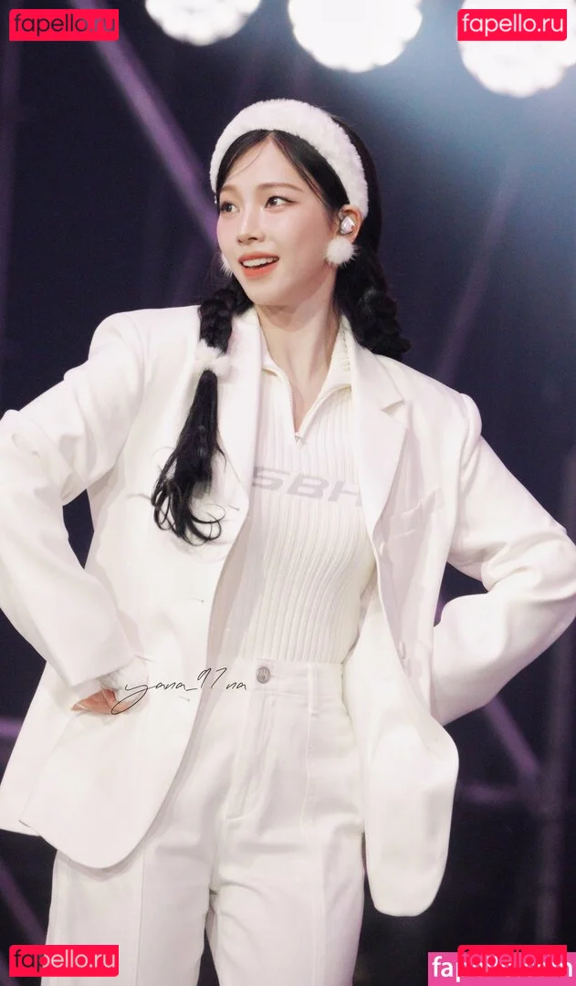 katarinabluu Onlyfans Photo Gallery 