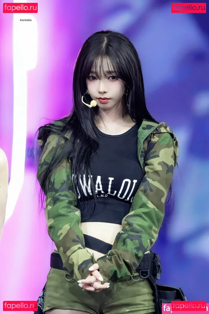 katarinabluu Onlyfans Photo Gallery 