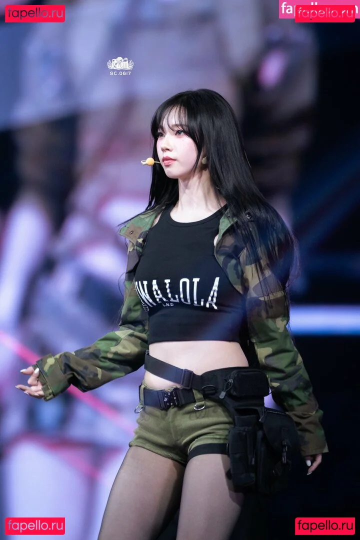 katarinabluu Onlyfans Photo Gallery 