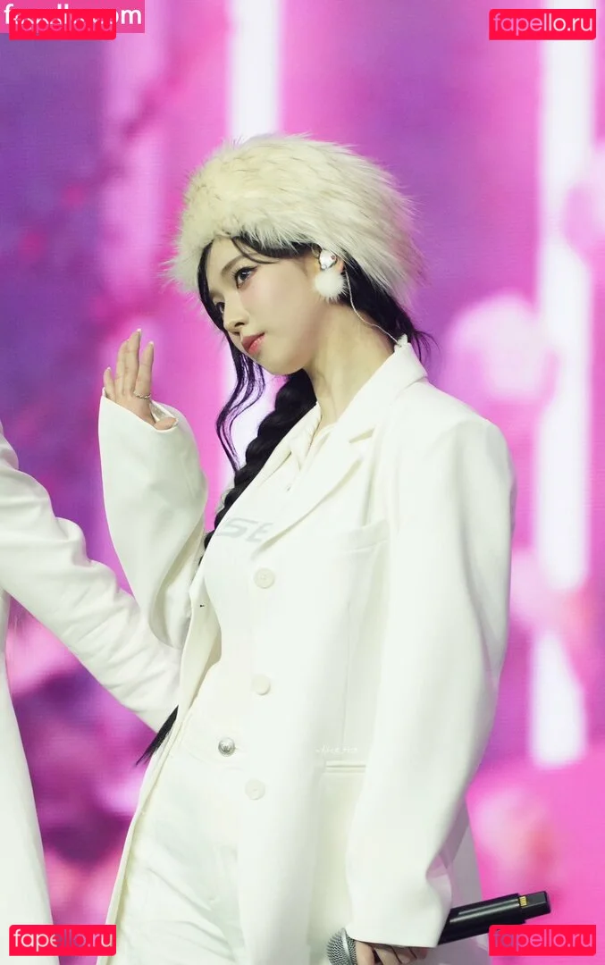 katarinabluu Onlyfans Photo Gallery 